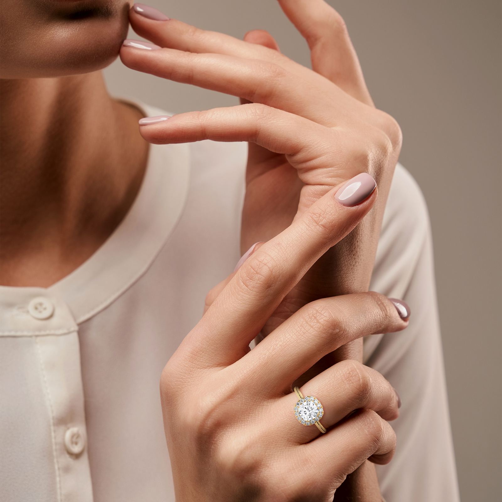 Elegant Round Halo Ring (SSJ-SOL-052) solitaire ring